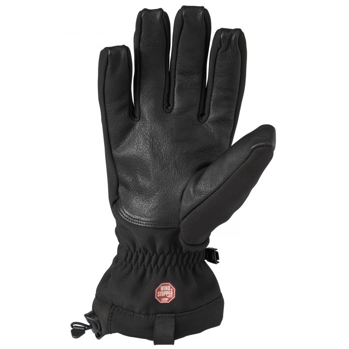 waterproof gloves for rent in puerto natales for torres del paine in chile